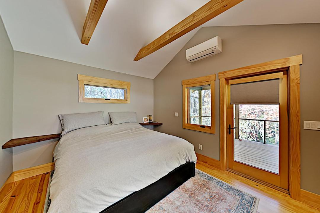 Photo of Bedroom in Pisgah Forest