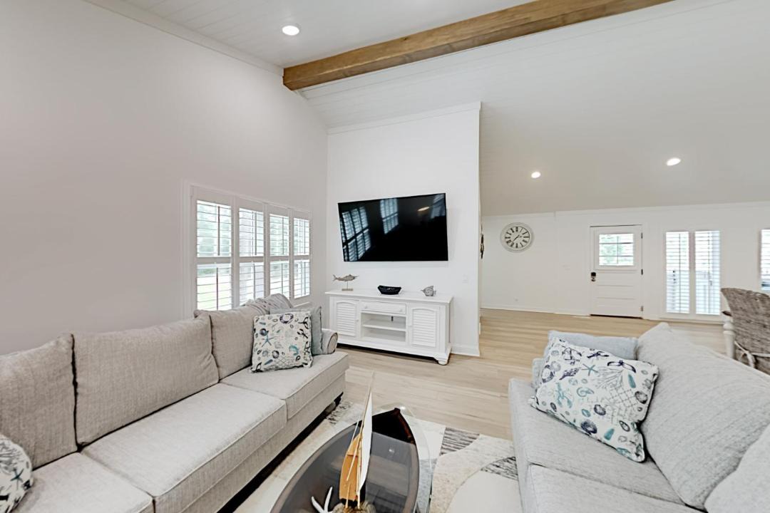 Photo of Livingroom in Ocean Isle Beach