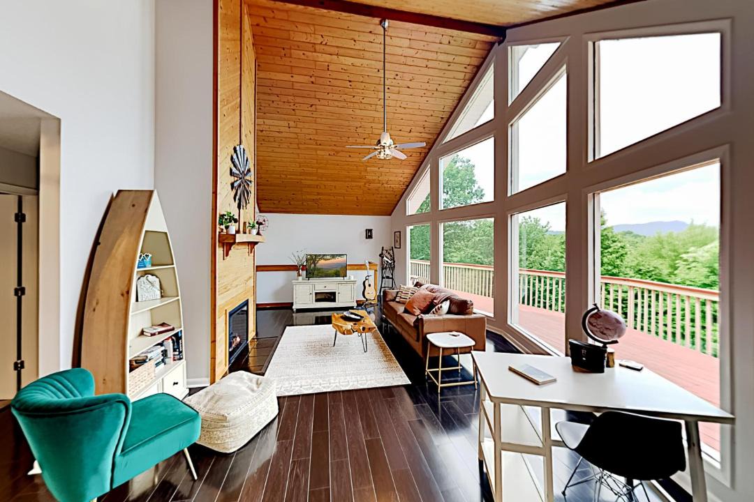 Photo of Livingroom in Leicester