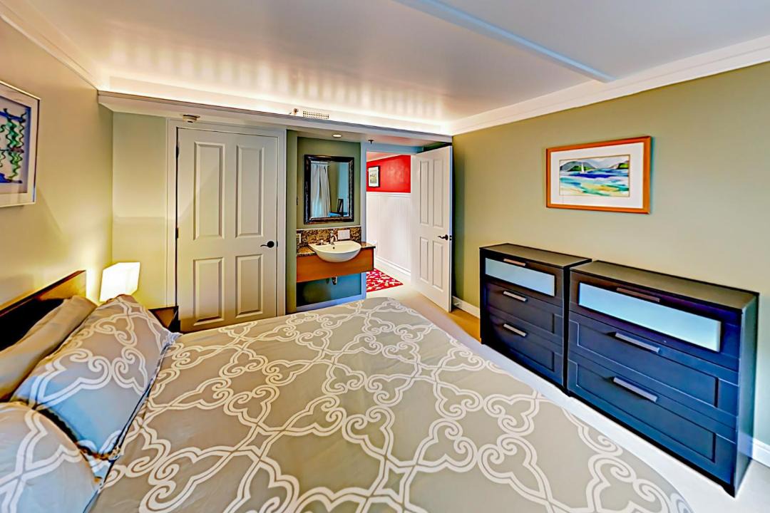 Photo of Bedroom in Downtown Asheville
