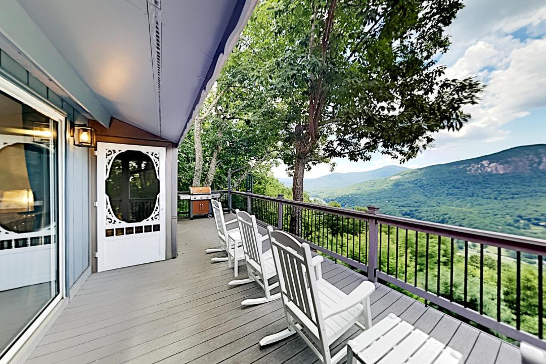 Photo of Patio Balcony in Lake Lure