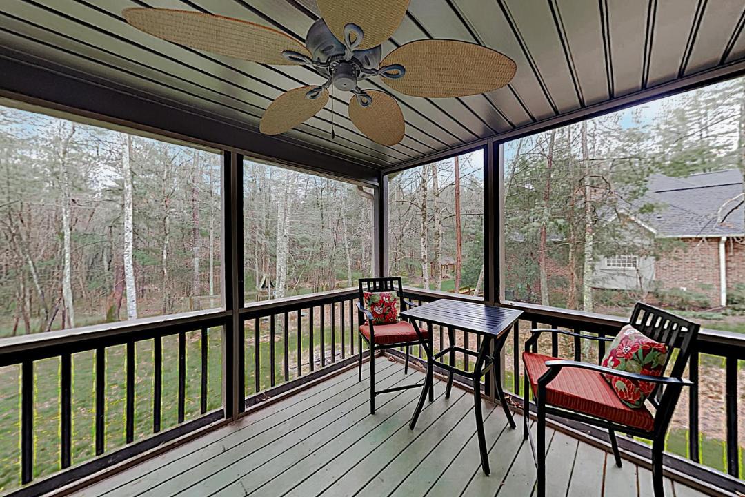 Photo of Patio Balcony in Skyland