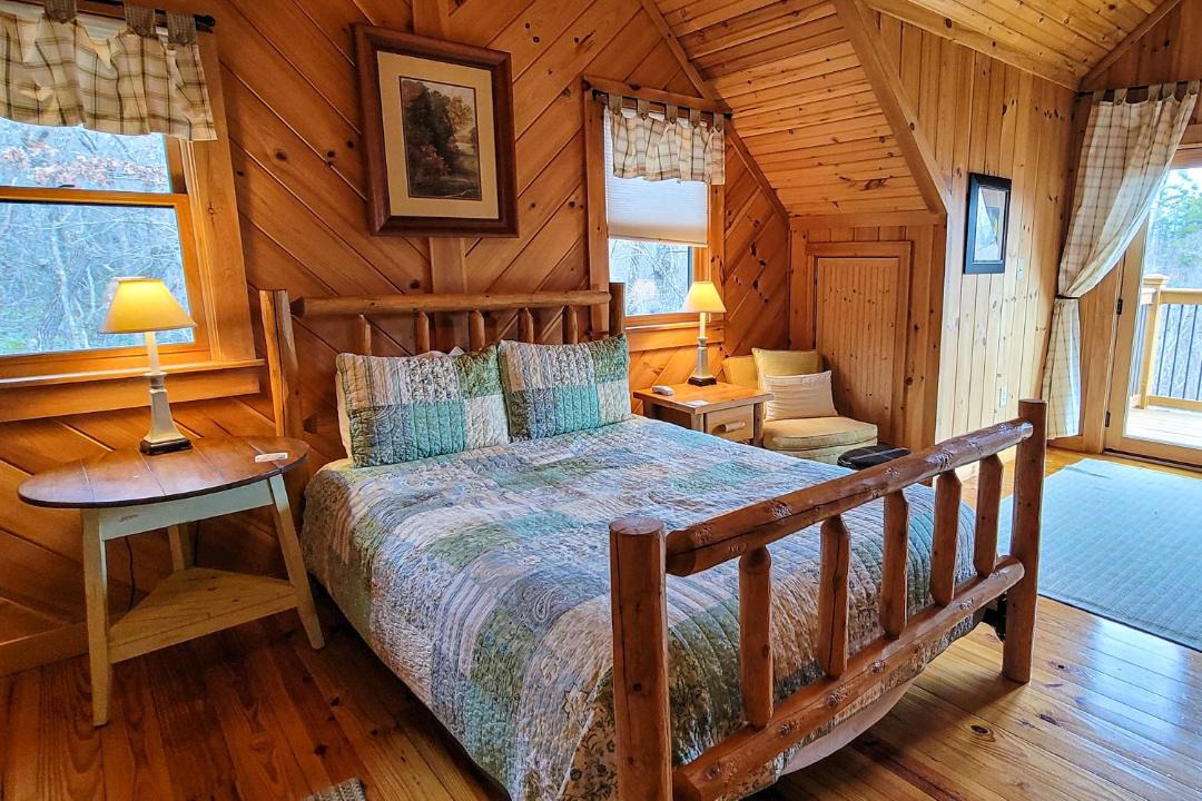 Photo of Bedroom in Lake Lure