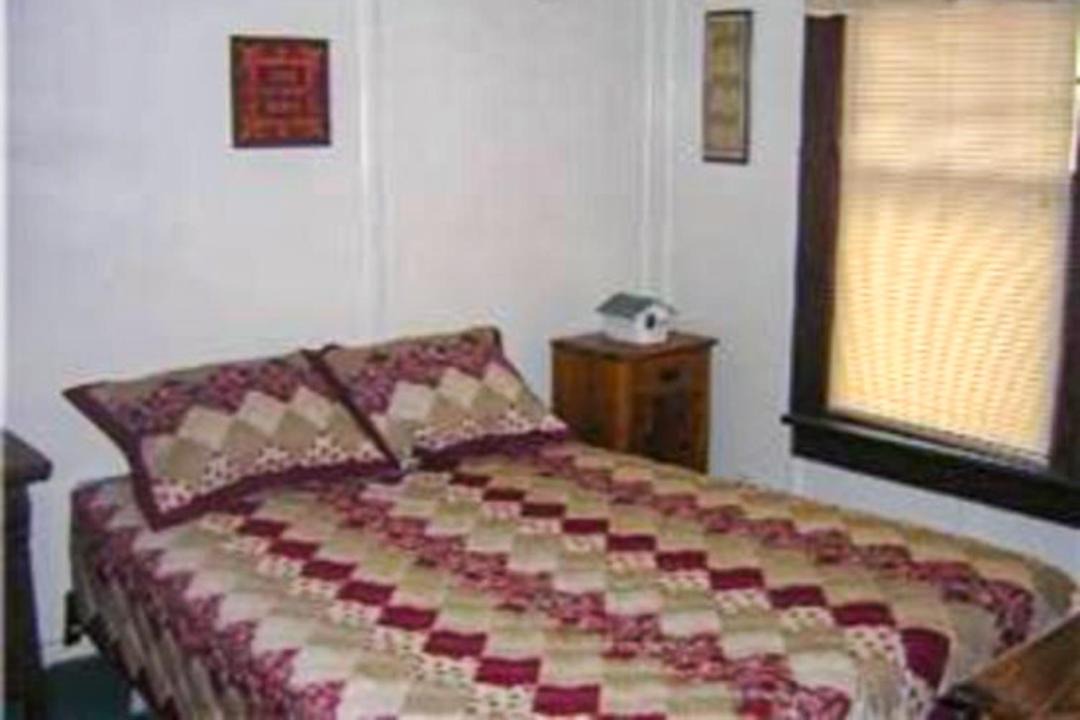 Photo of Bedroom in Lake Junaluska