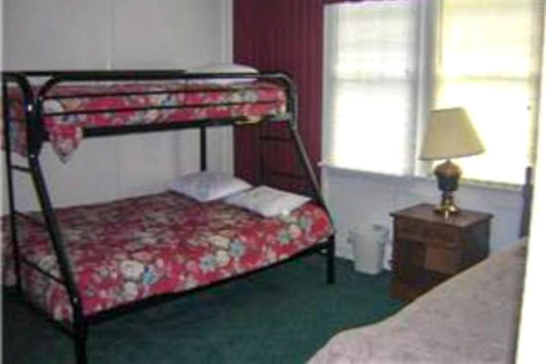 Photo of Bedroom in Lake Junaluska
