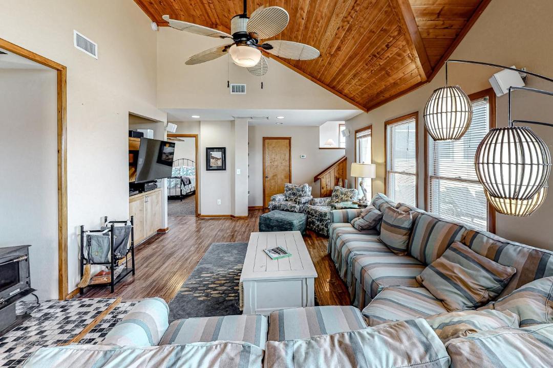 Photo of Livingroom in Whalehead Beach