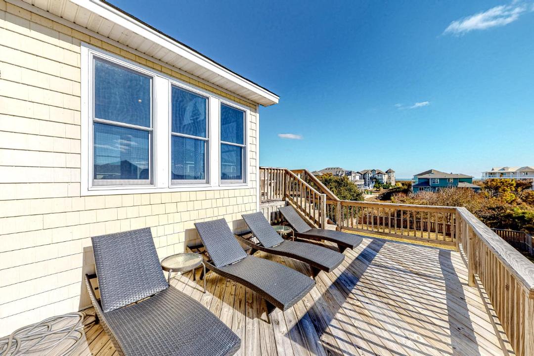 Photo of Patio Balcony in Whalehead Beach