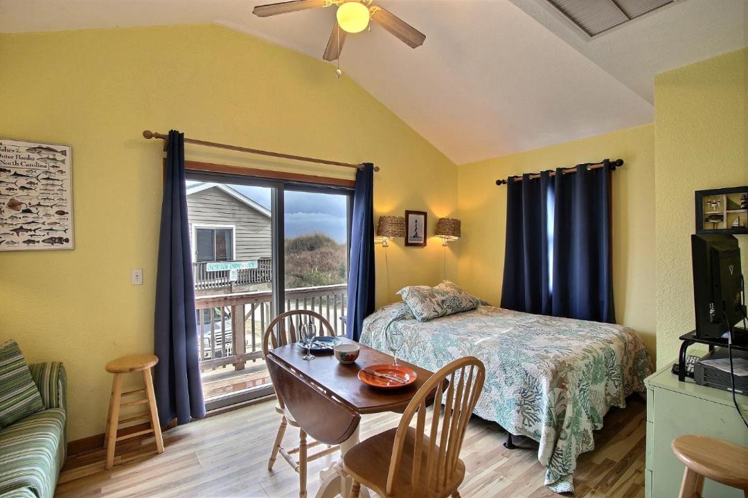 Photo of Others in Hatteras