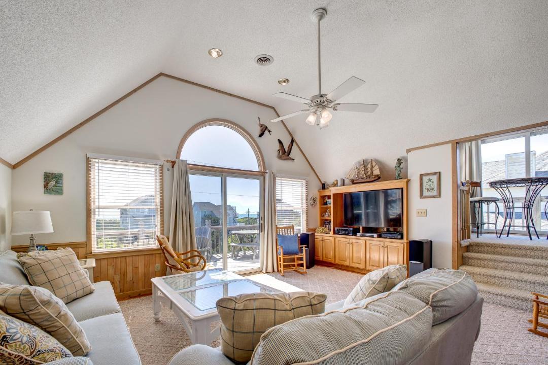 Photo of Livingroom in Avon