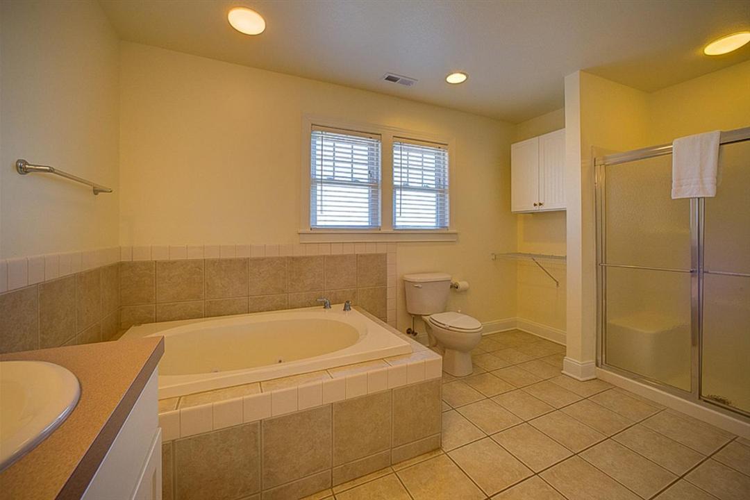 Photo of Bathroom in Wind Over Waves
