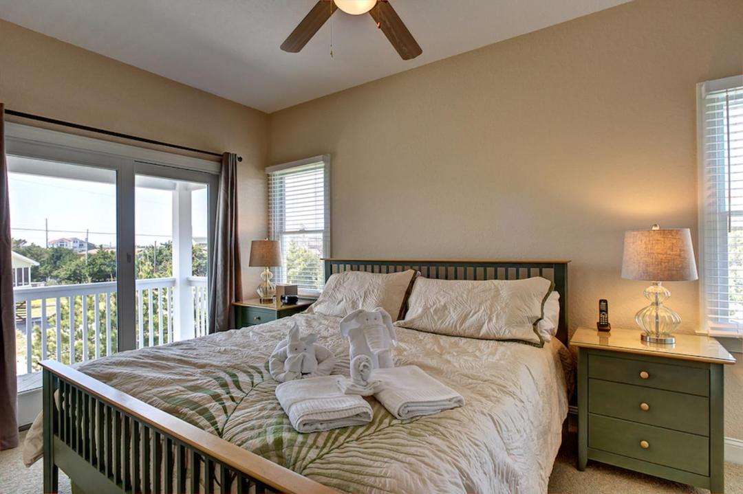 Photo of Bedroom in Avon