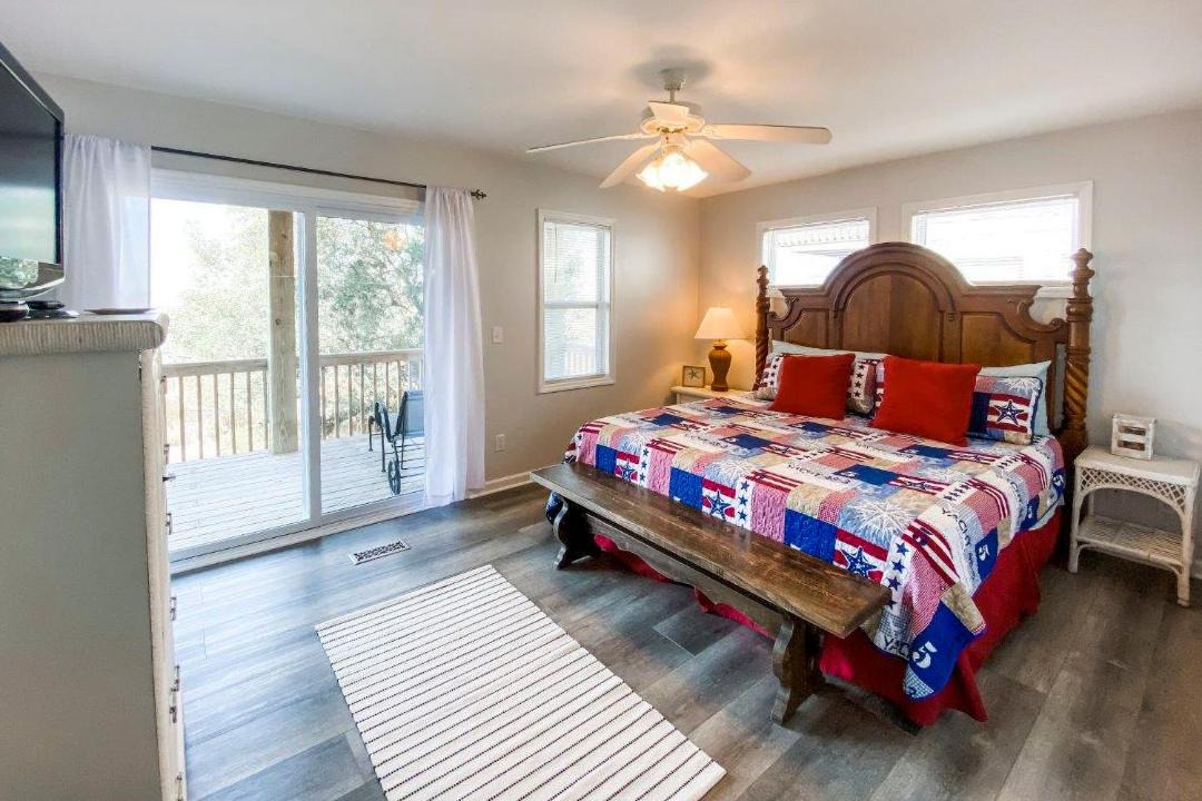Photo of Bedroom in Surf City