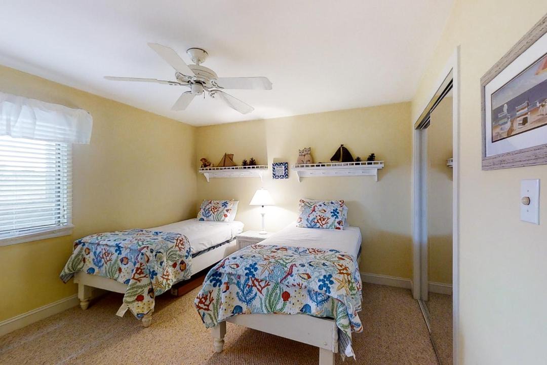 Photo of Bedroom in Pine Knoll Shores