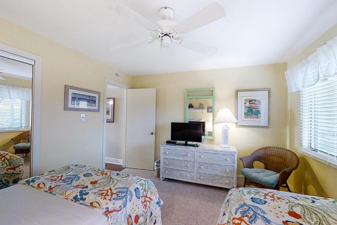 Photo of Bedroom in Pine Knoll Shores