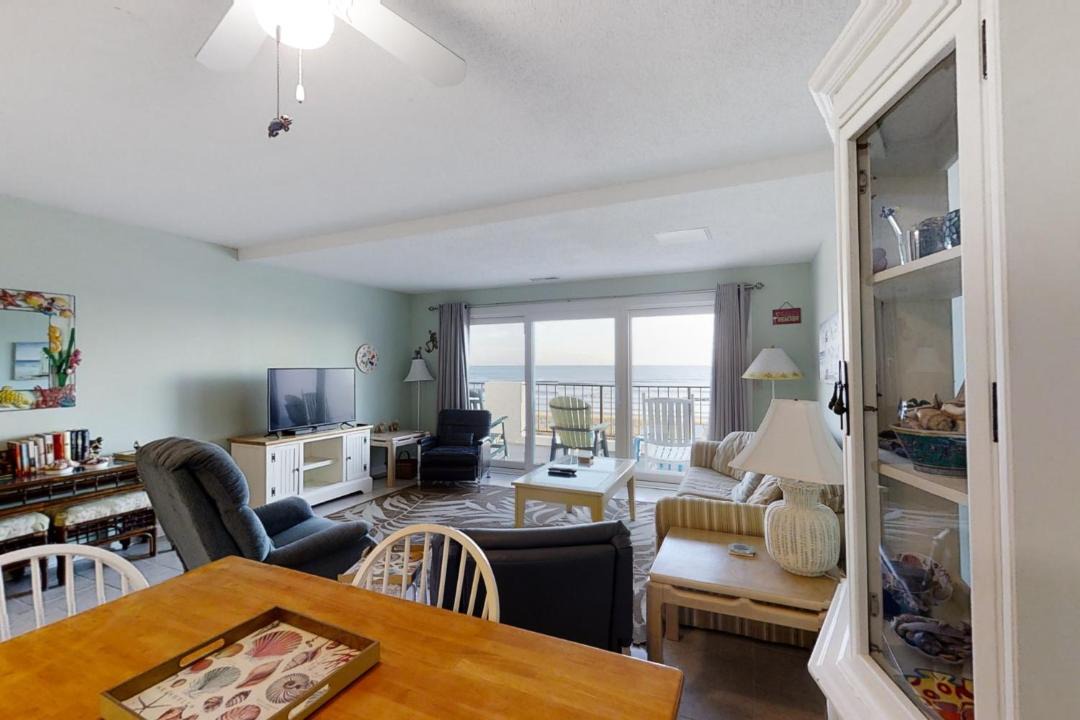 Photo of Others in Pine Knoll Shores