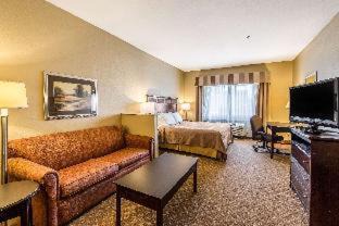 Photo of Bedroom in Flat Rock