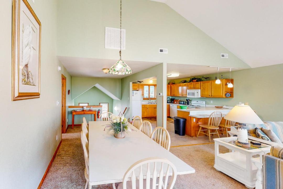 Photo of Livingroom in Avon