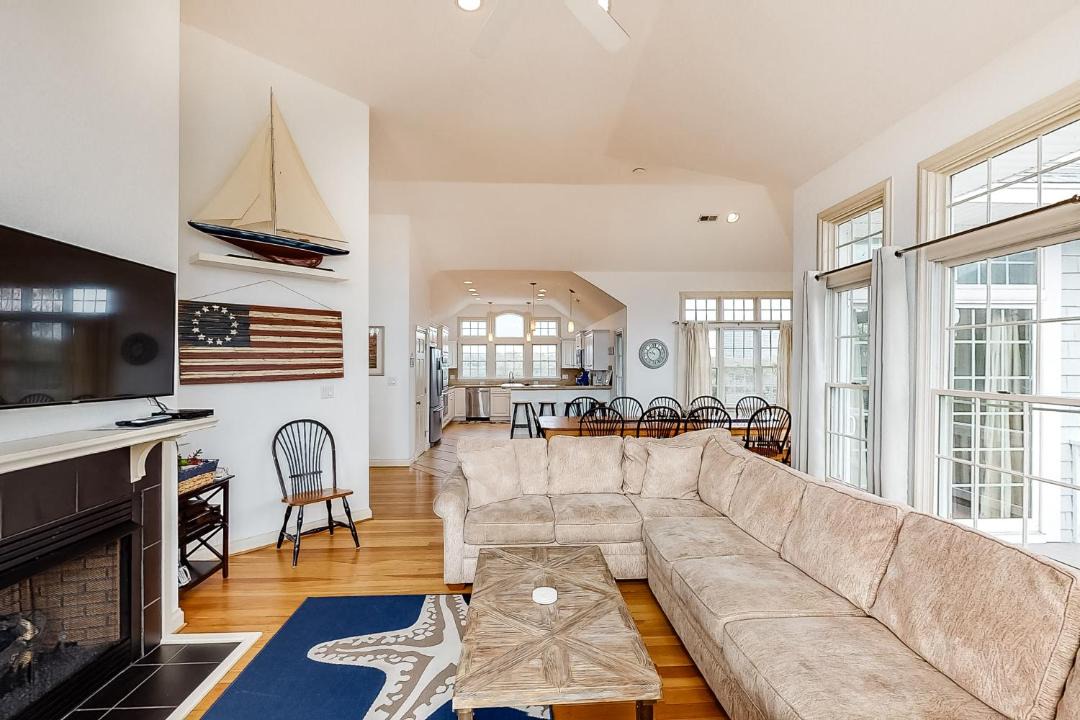 Photo of Livingroom in Pine Island