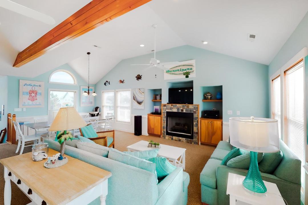 Photo of Others in Whalehead Beach