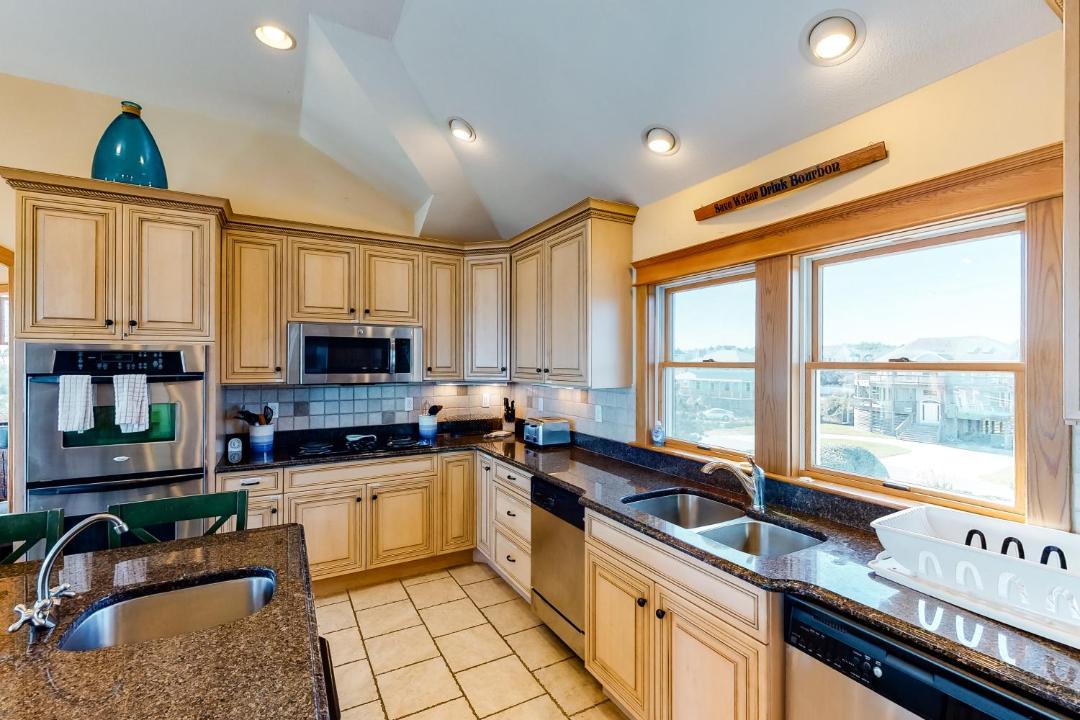 Photo of Kitchen in Whalehead Beach