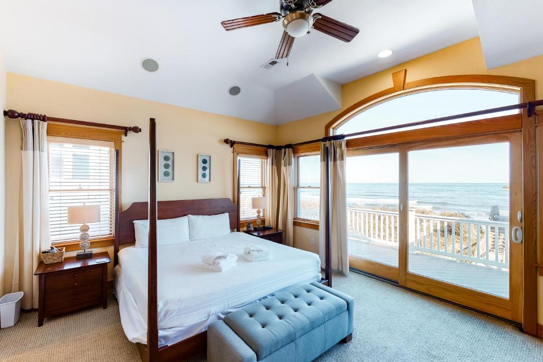 Photo of Bedroom in Whalehead Beach