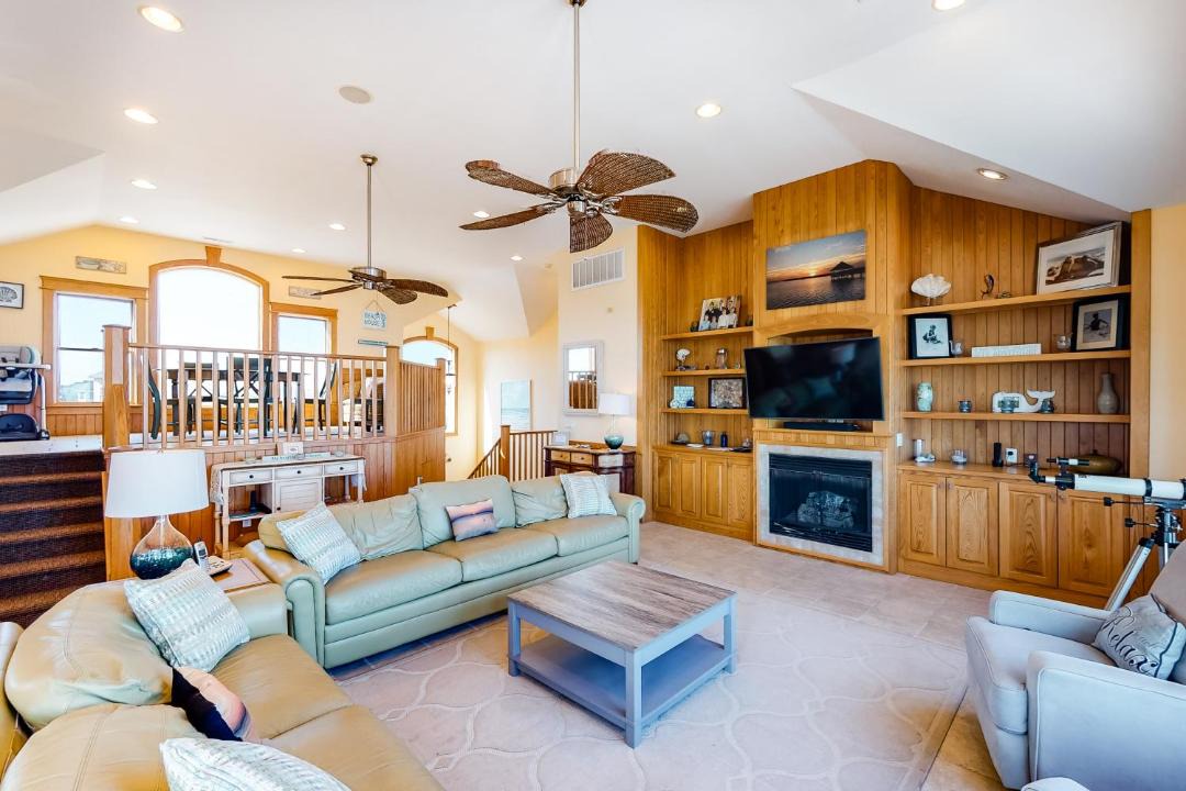 Photo of Livingroom in Whalehead Beach