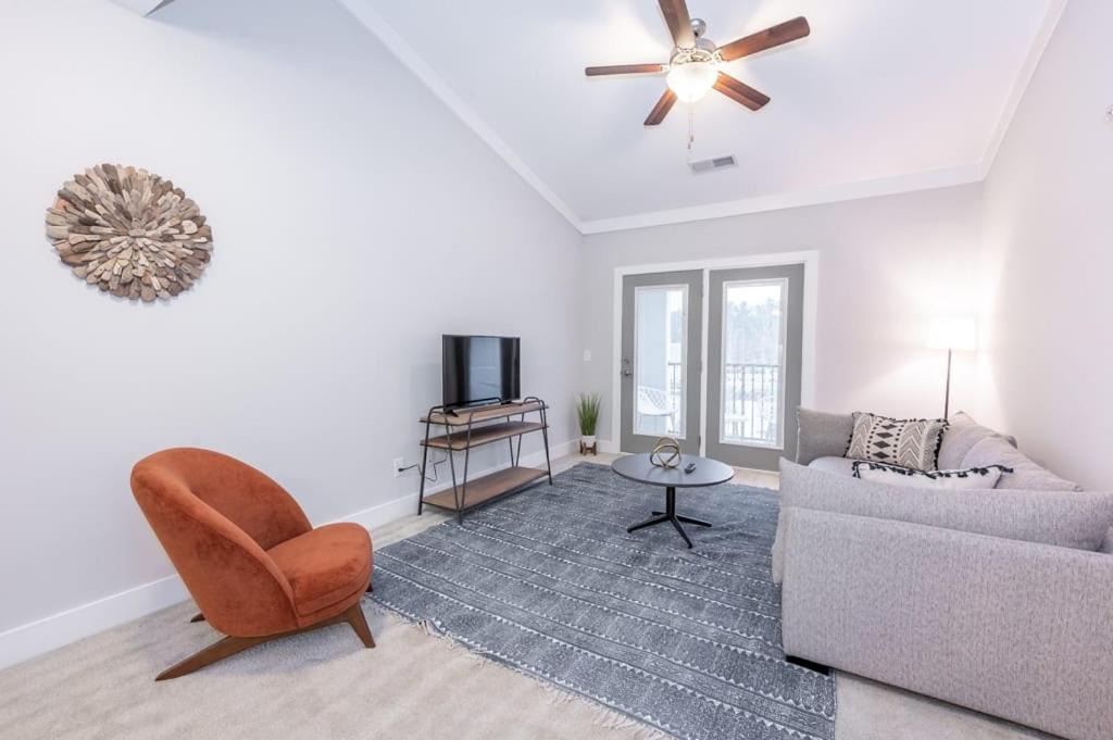 Photo of Livingroom in Morrisville