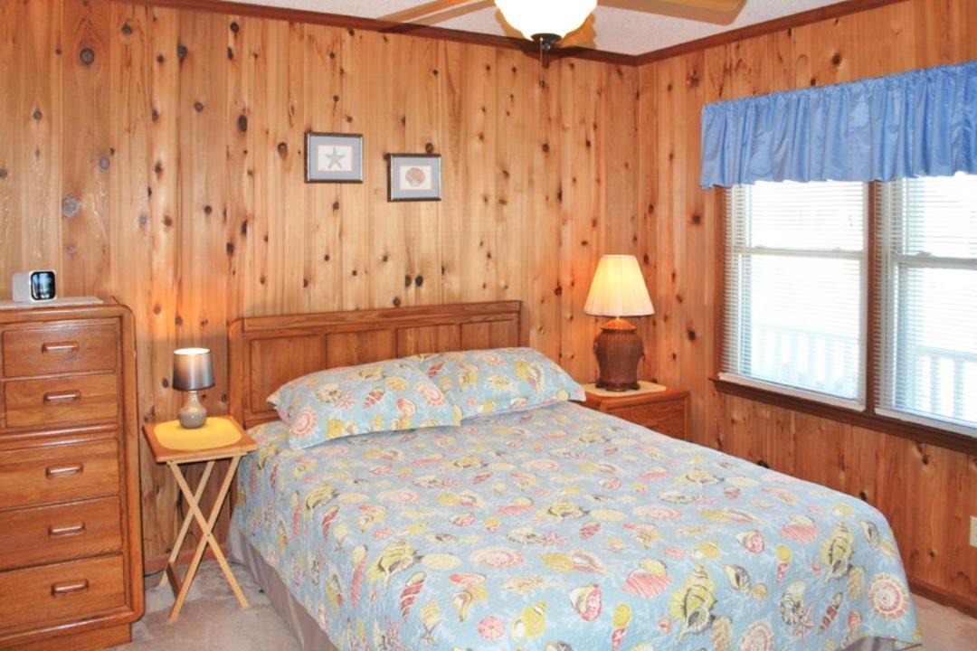 Photo of Bedroom in Holden Beach