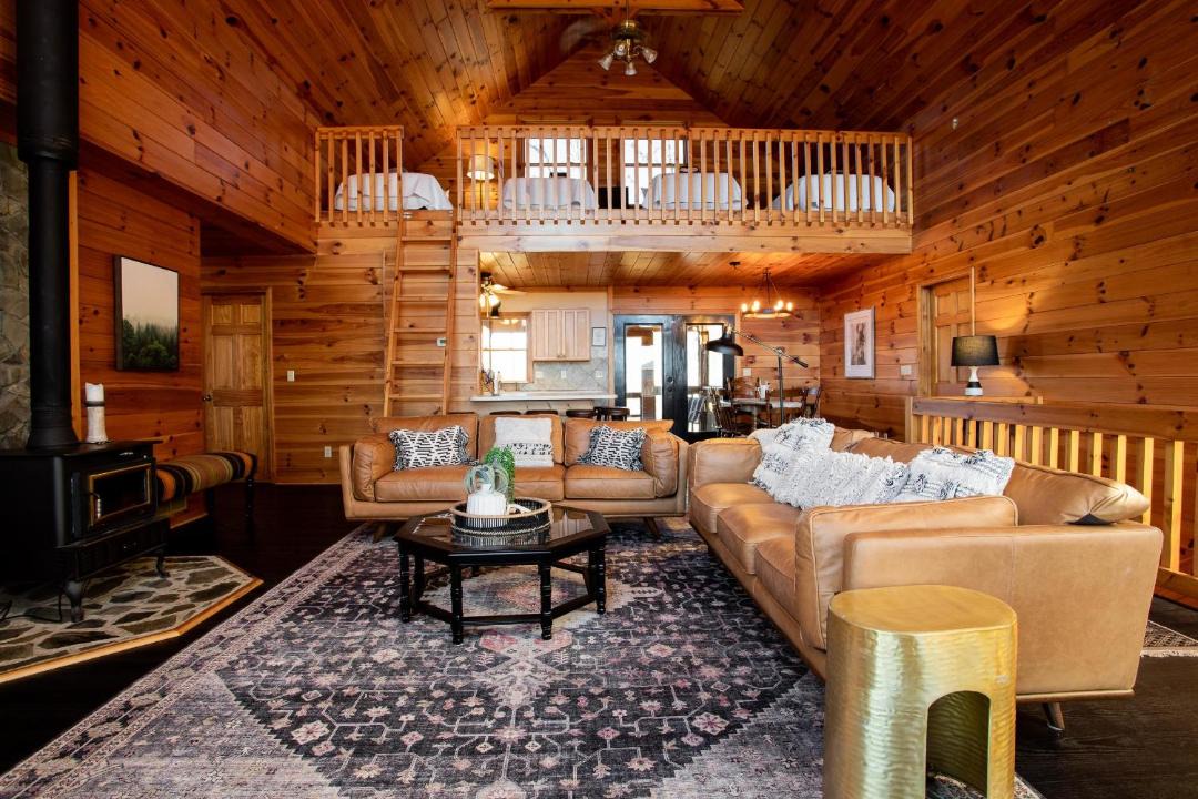 Photo of Livingroom in Lake Toxaway