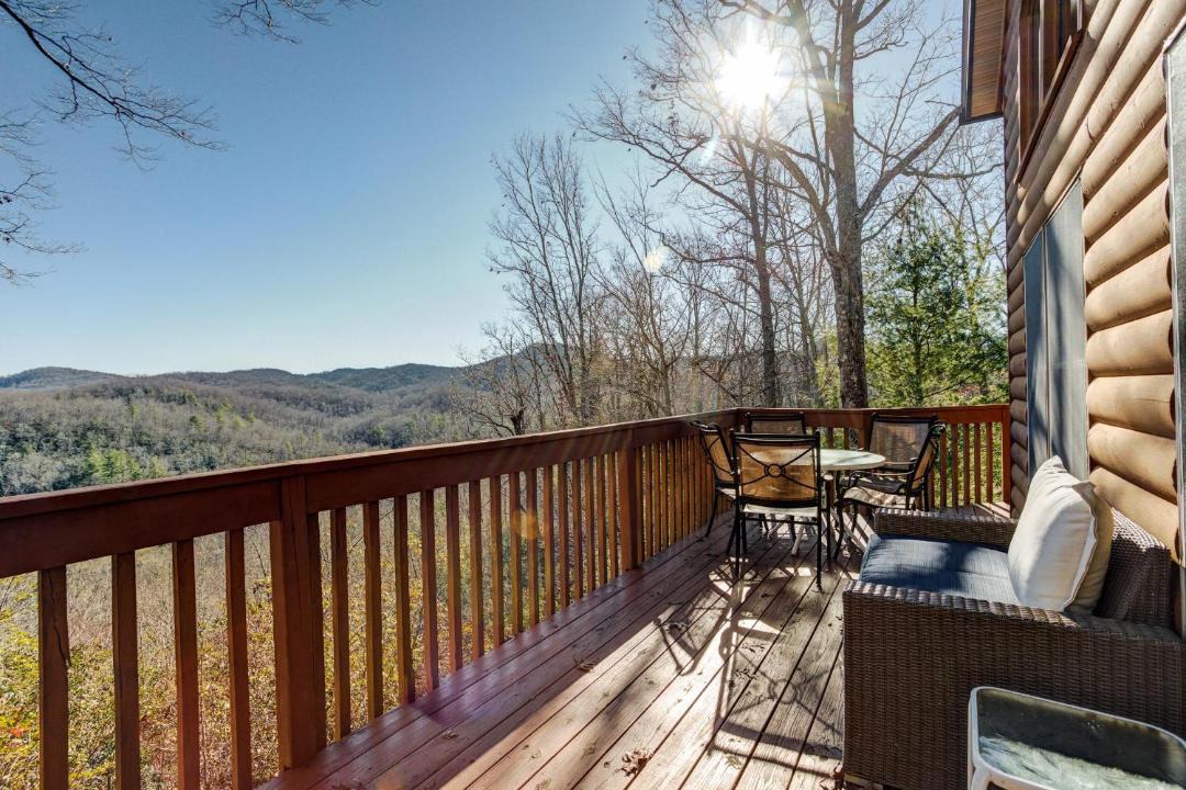 Photo of Patio Balcony in Lake Toxaway