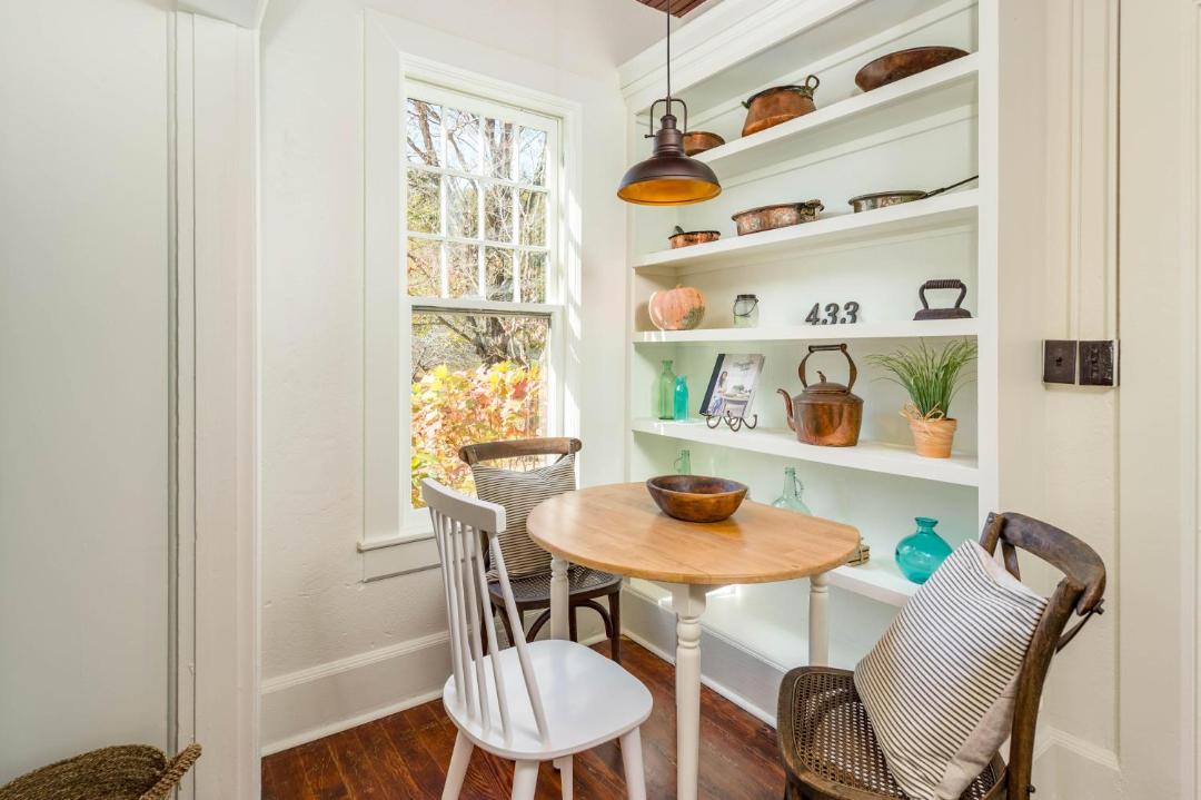Photo of Livingroom in Hot Springs