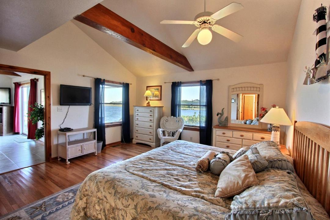 Photo of Bedroom in Brigands' Bay