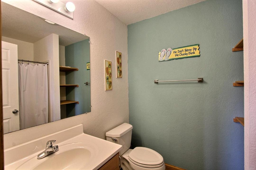 Photo of Bathroom in Waves