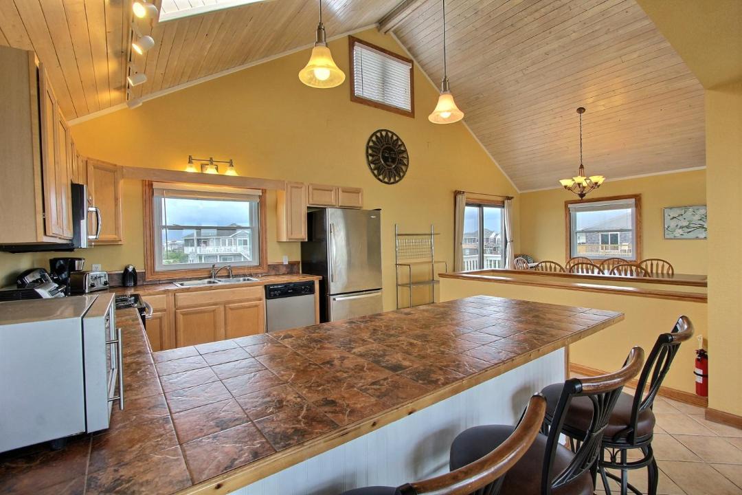 Photo of Kitchen in Waves