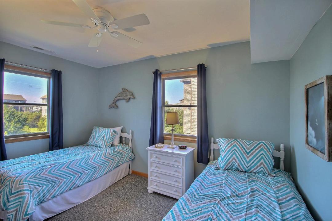 Photo of Bedroom in Waves