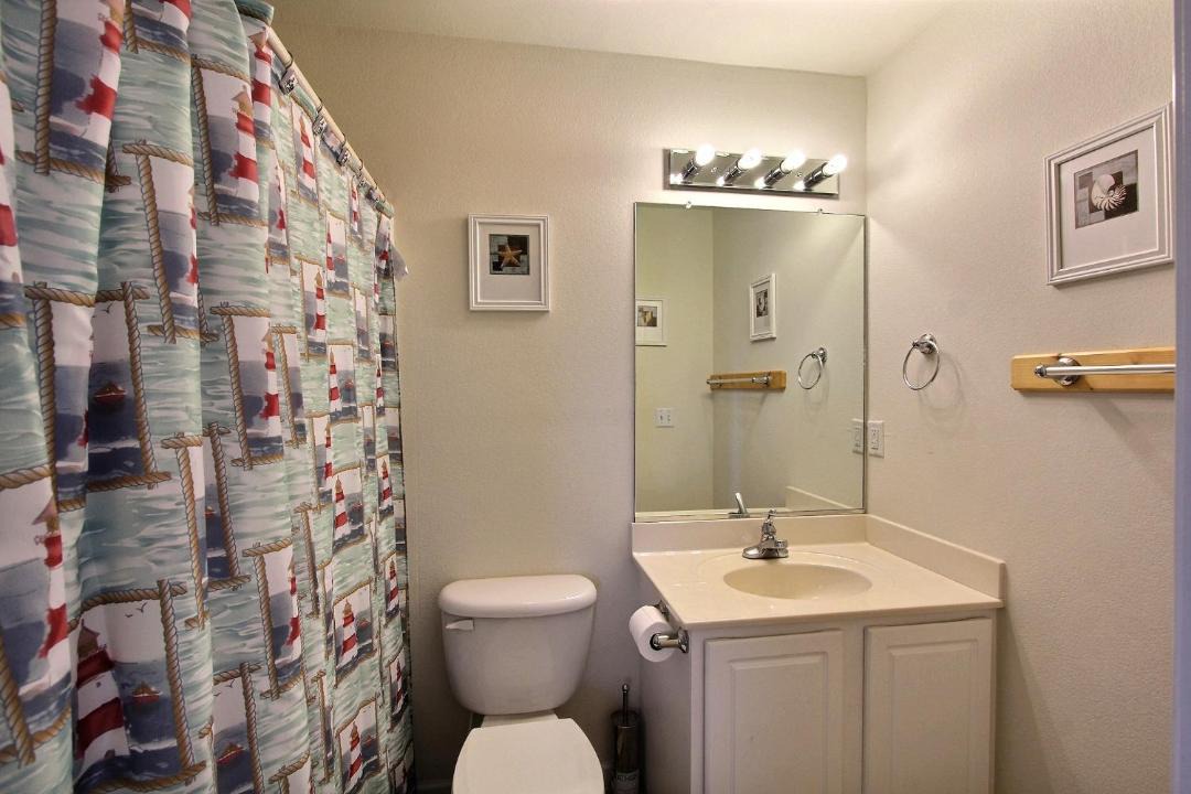 Photo of Bathroom in Wind Over Waves