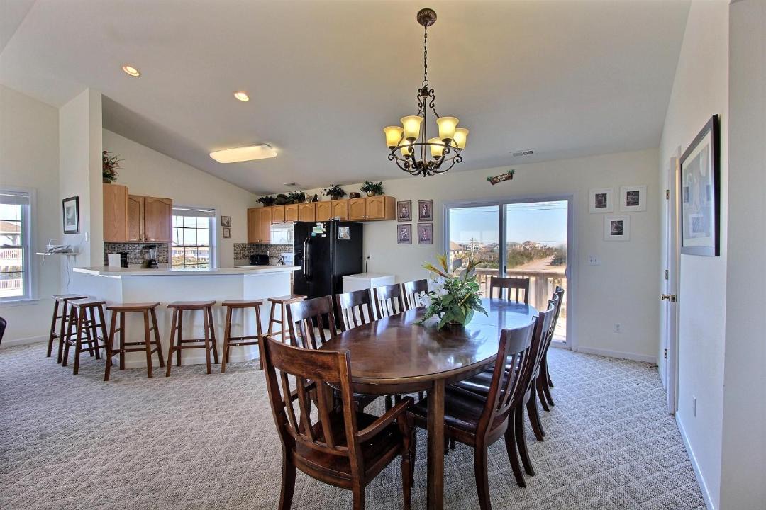 Photo of Kitchen in Wind Over Waves