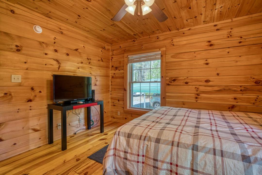 Photo of Bedroom in Clearwater Creek