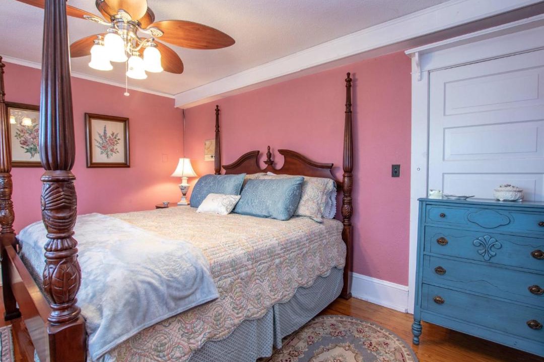 Photo of Bedroom in Badin