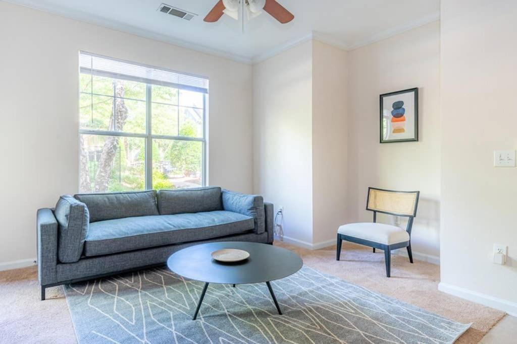 Photo of Livingroom in Durham