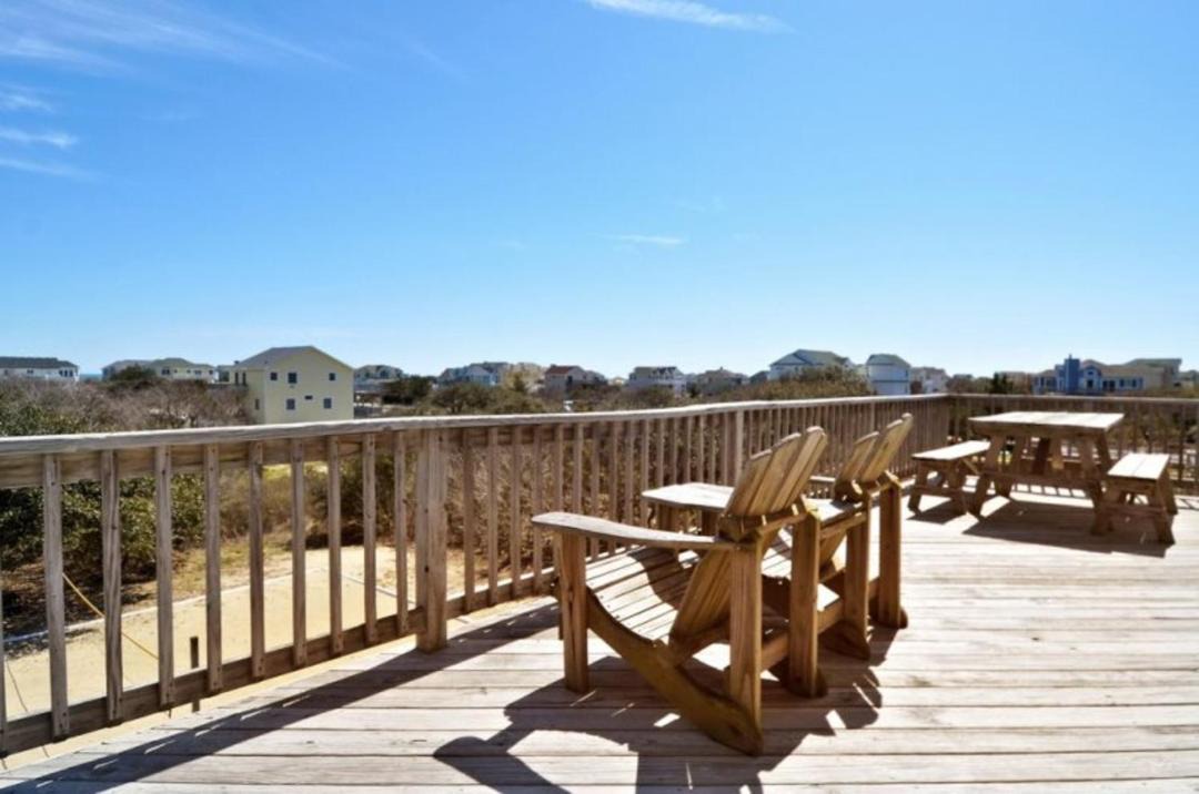 Photo of Others in Whalehead Beach