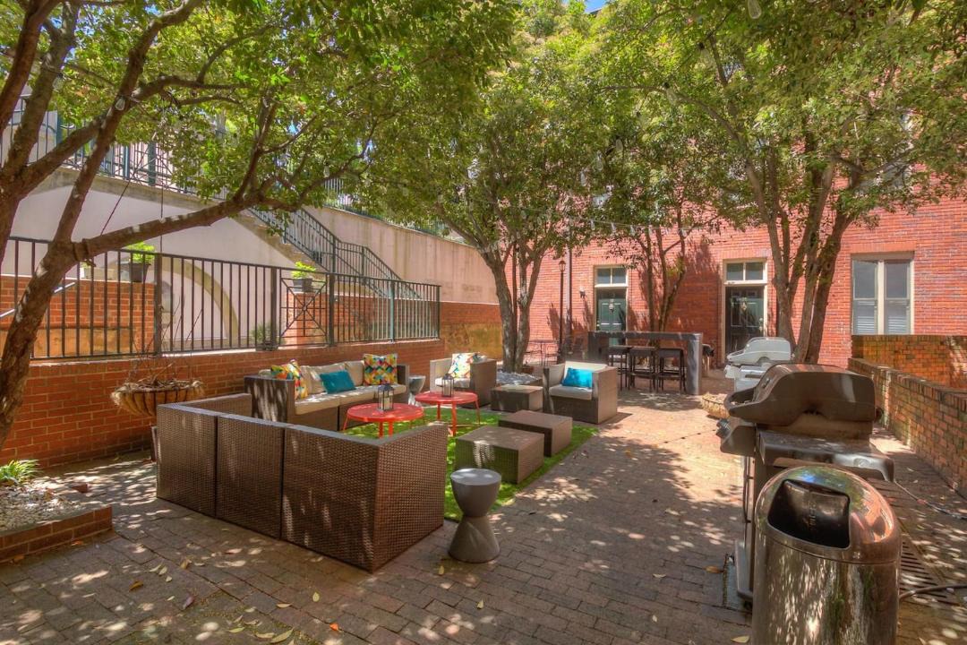 Photo of Patio Balcony in Charlotte Center City