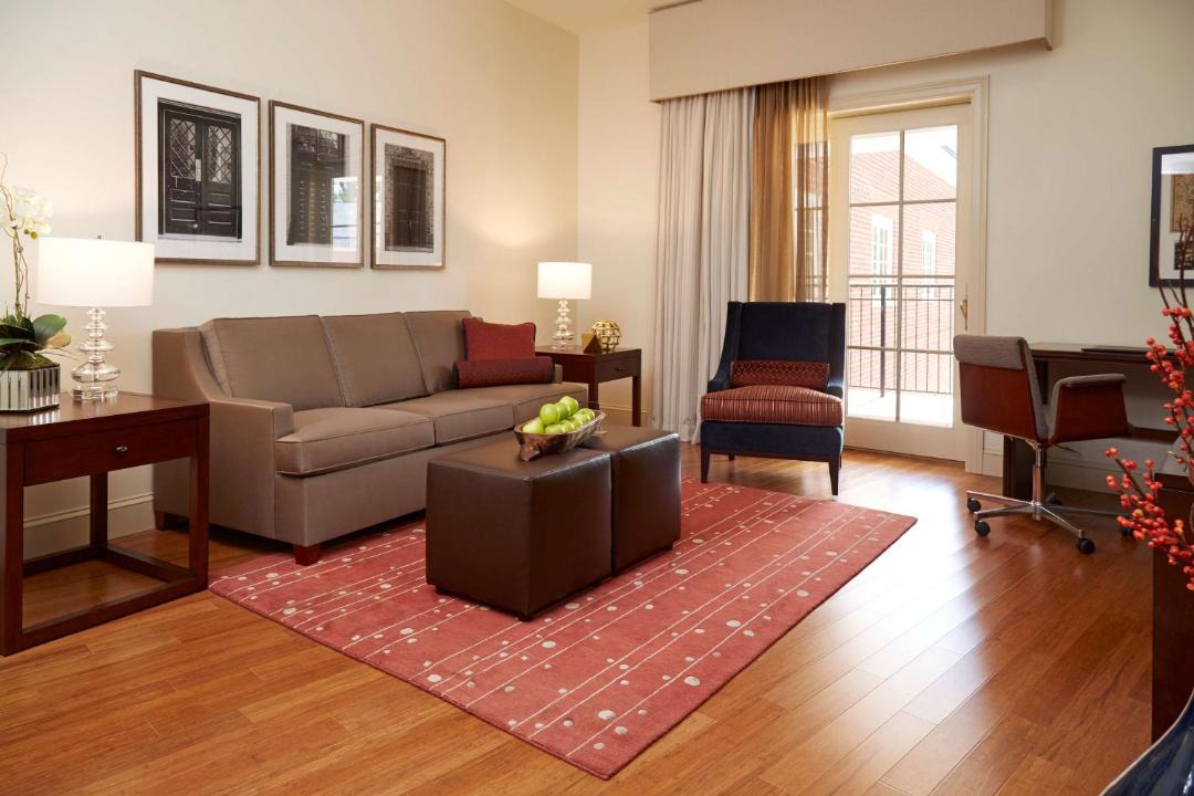 Photo of Livingroom in Chapel Hill