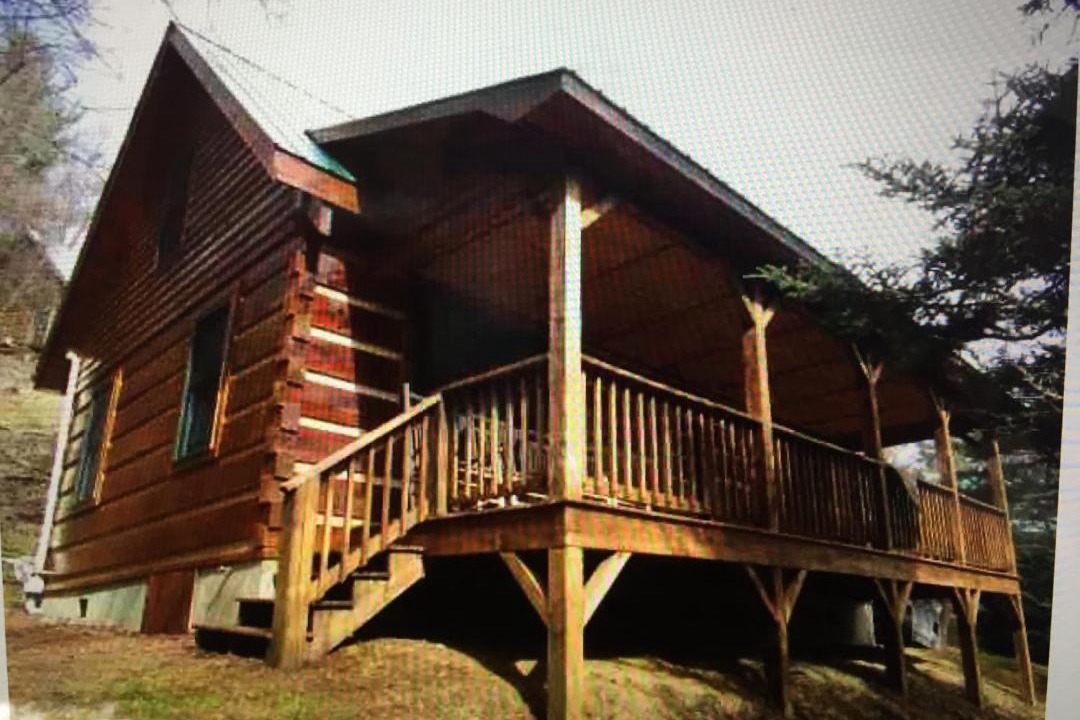Photo of Buildings in Blowing Rock