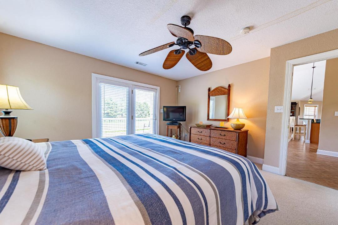 Photo of Bedroom in Sea Scape
