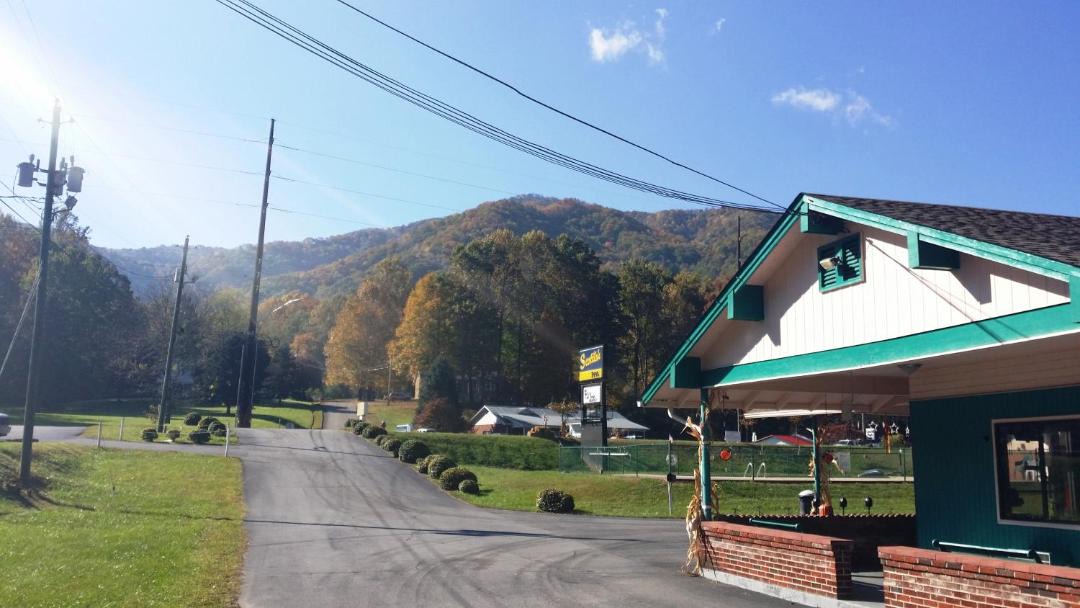 Photo of Others in Maggie Valley