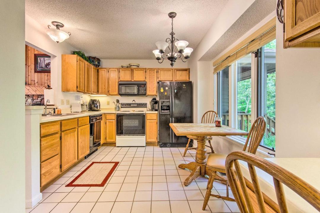 Photo of Kitchen in Lake Toxaway