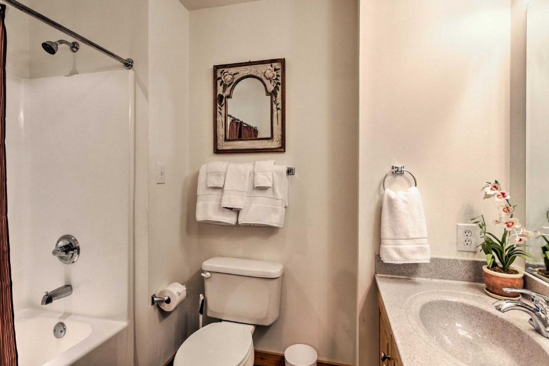 Photo of Bathroom in Charter Hills