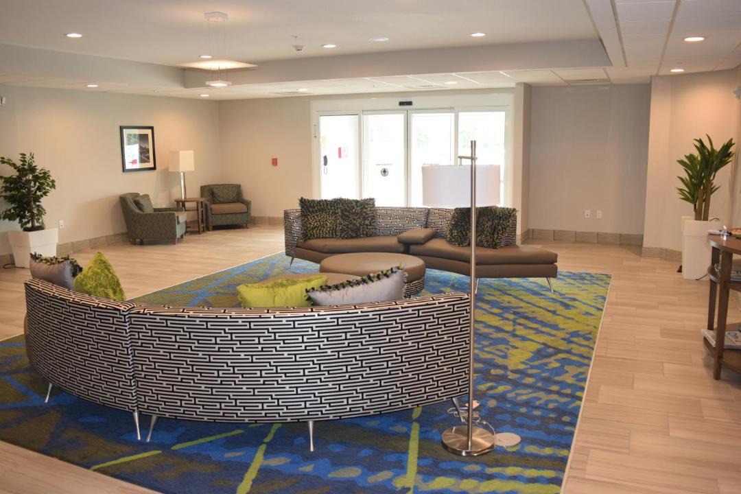 Photo of Livingroom in Metrocenter - North Rhodes Park