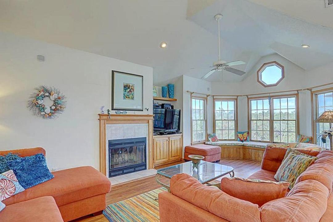 Photo of Livingroom in Ocean Hill
